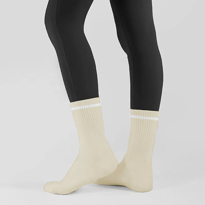 12 Color Womens Soft Moisture-wicking Socks Available